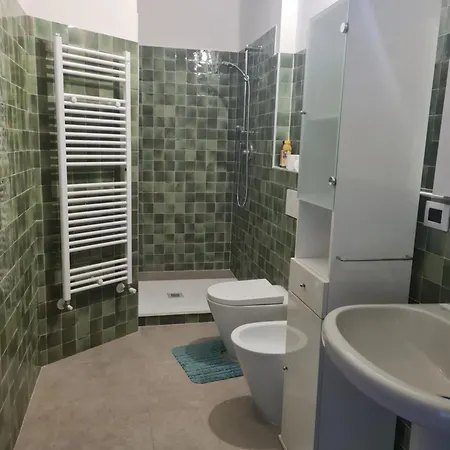 San Donato Fiera Universita Apartman *